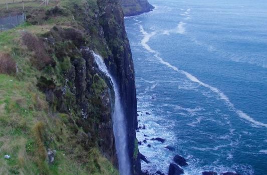[蘇格蘭★景點] 20170426-4 天空島 Staffin、Kilt Rock Waterfall